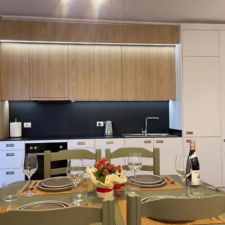 Aquazen Apartment Durres